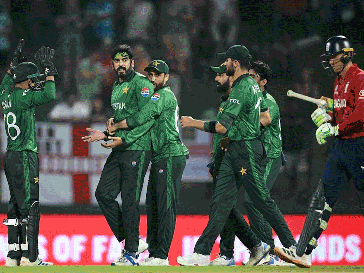 सेमीफाइनल और फाइनल के टिकट बिक्री शुरू:पाकिस्तान की जीत-हार तय करेगी सेमीफाइनल-फाइनल का वेन्यू; जगह चेंज होने पर रिफंड होगा पैसा