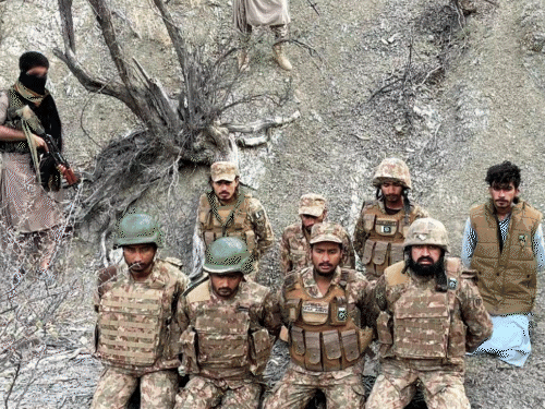 Pakistan Army Vs BLA; PAK Soldier Hostage Video Update