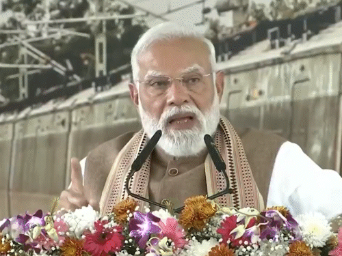 PM Modi Slams Congress Over Woman MPs Parliament Protest