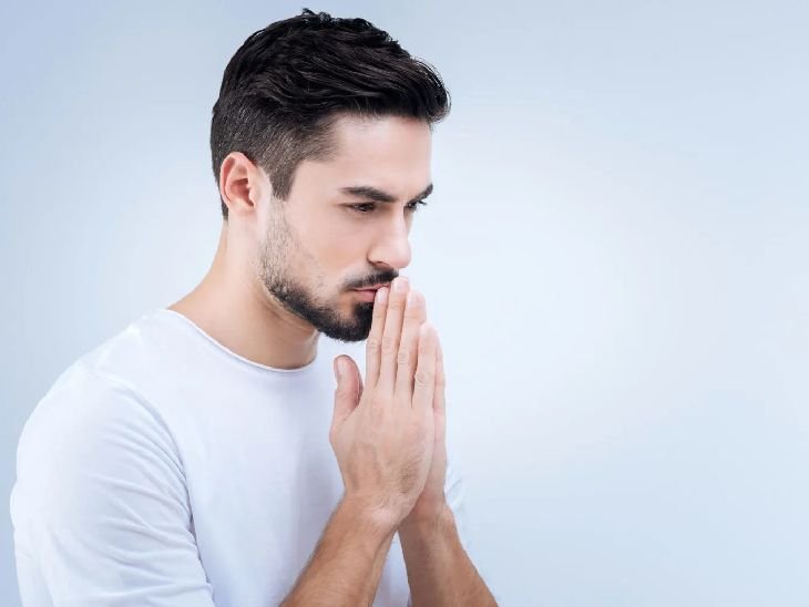 Regret over every thing can become the reason for worry and anger, know how to deal with it?