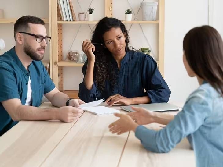 In interviews and meetings, words like 'Ah... Oom...' reduce self-confidence, filler words