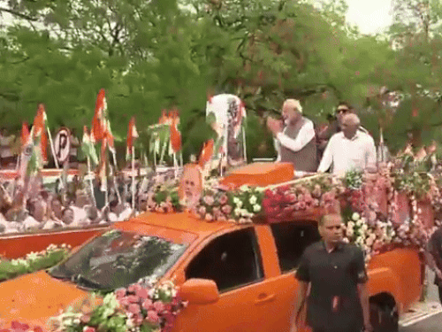 PM Modi Inaugurates Indias First Make in India Semiconductor Project in Gujarat