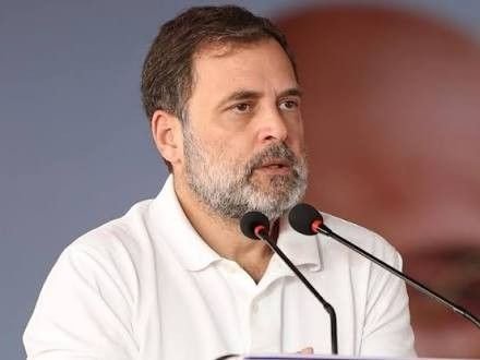 शिमला पहुंचे राहुल गांधी:बहन प्रियंका के घर छराबड़ा में ठहरे, नेता प्रतिपक्ष का निजी दौरा बताया जा रहा