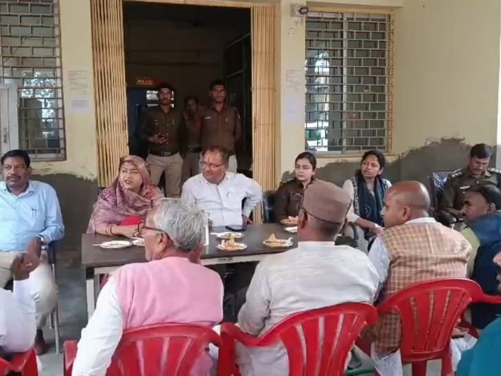 अफवाह फैलाने वालों पर होगा एक्शन:मैहर में होली-रमजान पर शांति समिति की बैठक; हुड़दंगियों पर प्रशासन सख्त