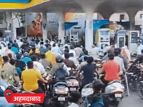 पेट्रोल की कमी की अफवाह गुजरात में फैली:कई शहरों में पेट्रोल पंपों पर लगी लाइनें, सरकार ने कहा- अफवाहों से दूर रहें