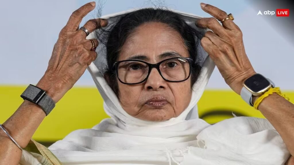 ममता बनर्जी ने चुनाव आयोग पर लगाया गंभीर आरोप, कहा- अघोषित मौत जैसे हालात