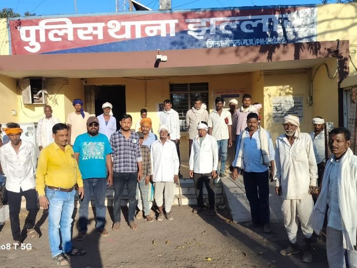 बैतूल के विजयग्राम में पेयजल संकट पर ग्रामीणों का आक्रोश:17 मार्च तक पानी नहीं मिला तो स्टेट हाईवे पर चक्काजाम की चेतावनी