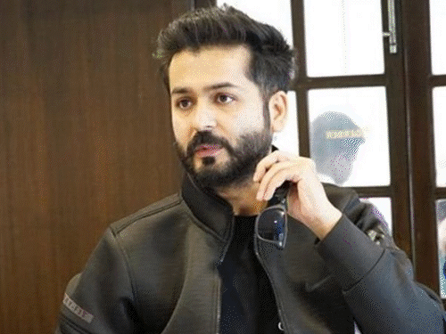 रणवीर का पगड़ी में धूम्रपान वाला सीन पूरी तरह फेक:धुरंधर 2 के डायरेक्टर बोले- एआई मॉर्फ्ड तस्वीरें फैलाने वालों पर होगी कार्रवाई