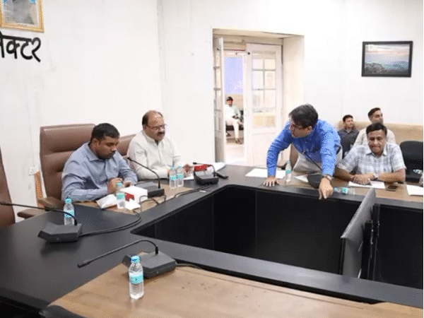 भोपाल की 732 लोकेशन पर महंगी होगी प्रॉपर्टी:63 सुझावों पर मंथल, 23 मार्च को फिर मीटिंग; सांसद-विधायकों की कई मुद्दों पर आपत्ति