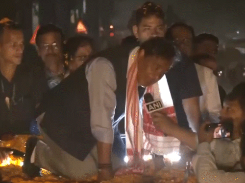 Bengal BJP Manifesto DA & 7th Pay Commission Promise; Himanta Sarma Attacks Opponents