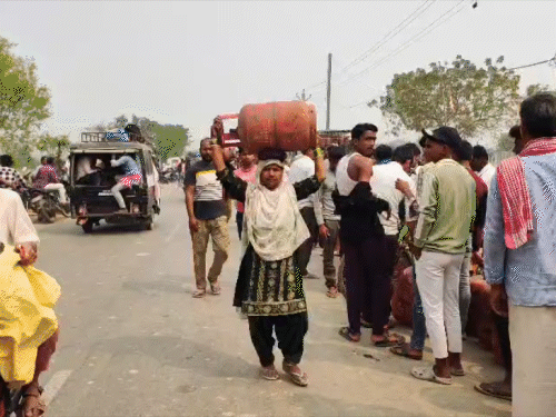 UP, Bihar Police Security Cylinder Distribution; MP Agency Queues Amid LPG Crisis