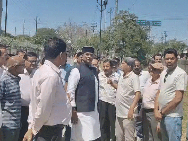 भोपाल के रचना टॉवर पहुंचे मंत्री विश्वास सारंग:निरीक्षण किया, कैम्पस में होगा सौंदर्यीकरण; पार्क, ओपन जिम-पोल लाइट भी लगेगी