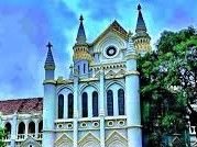 गलत व्यक्ति पर हुई अवैध परिवहन की कार्रवाई:हाईकोर्ट में याचिका दायर,दोषियों पर 50 हजार का जुर्माना;छिंदवाड़ा कलेक्टर के आदेश को चुनौती