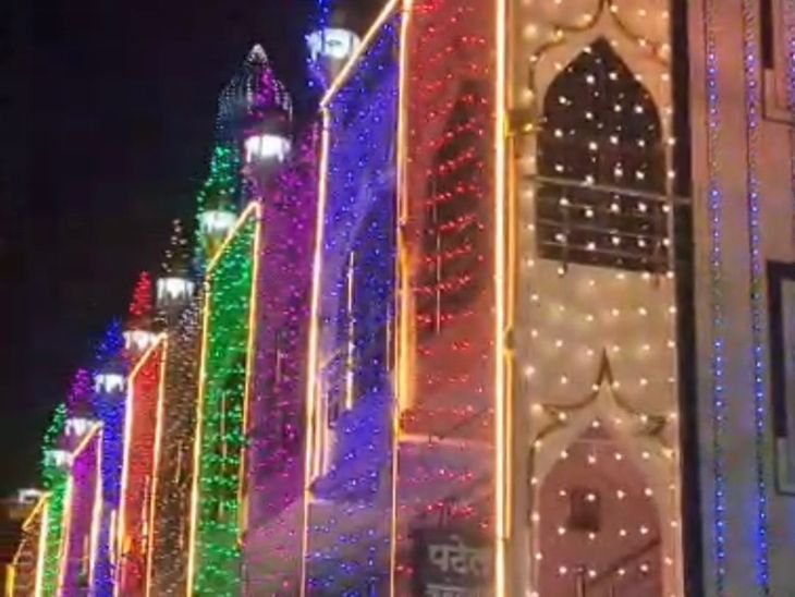 बैतूल में ईद उल फितर शनिवार को मनाई जाएगी:शहर की 10 मस्जिदों और ईदगाह पर नमाज का समय तय