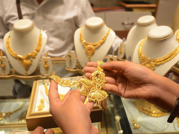 चांदी आज ₹13 हजार बढ़कर ₹2.73 लाख पर पहुंची:10 ग्राम सोना ₹1,700 बढ़कर ₹1.60 लाख हुआ, इस साल ₹27 हजार बढ़ा