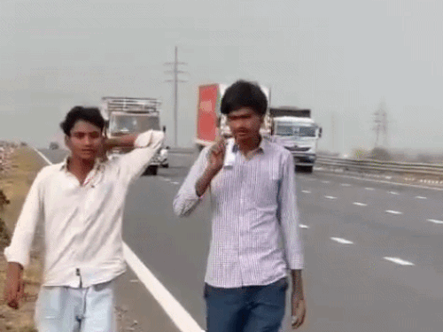 Class 12 Student Dies While Making Reel on Delhi-Mumbai Expressway
