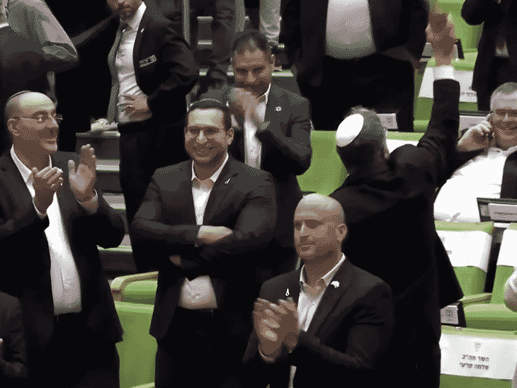 इजराइल में फिलिस्तीनी अपराधियों को 90 दिन में फांसी:अपील करने का अधिकार खत्म, मंत्रियों ने संसद में शैंपेन खोल जश्न मनाया