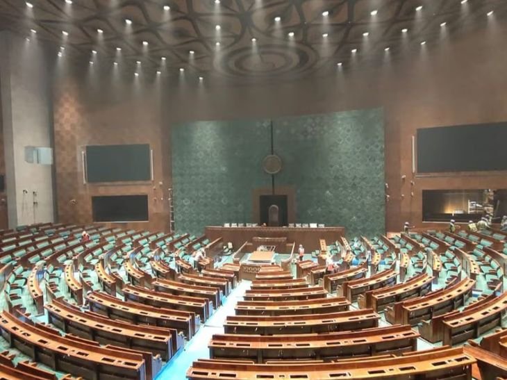 2029 चुनाव से पहले लागू होगा 33% महिला आरक्षण:लोकसभा सीटें बढ़कर 816 होंगी, महिला सांसदों की संख्या 273 तक पहुंचेगी