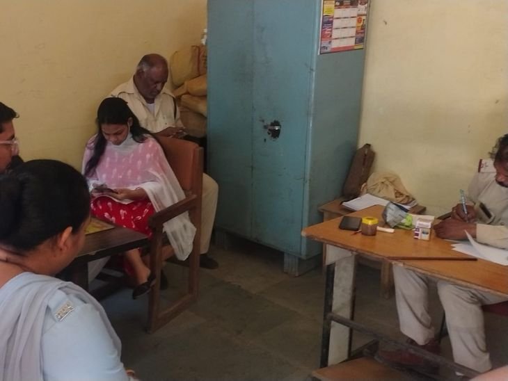 गुना में बैंक की प्रोजेक्ट मैनेजर ने खाया जहर, मौत:पति को घर का सामान लाने बाजार भेजा; पति ने कॉल किया तो बोली-जहर खा लिया