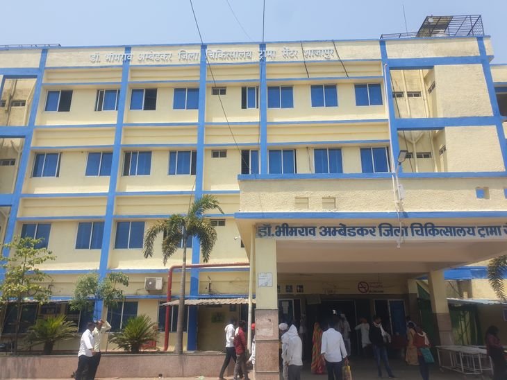 शाजापुर जिला अस्पताल में पेयजल संकट:मरीजों-परिजनों को पानी के लिए जूझना पड़ रहा; नगर पालिका से टैंकर की मांग