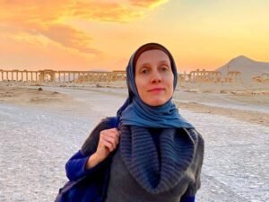 बगदाद में बीच सड़क से अमेरिकी पत्रकार का अपहरण:जबरन गाड़ी में खींचकर ले गए; अमेरिकी दूतावास ने इराक न जाने की सलाह दी थी