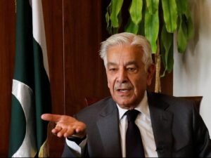 पाकिस्तानी रक्षा मंत्री की भारत को धमकी:कहा- अगला युद्ध बॉर्डर तक नहीं रहेगा, कोलकाता तक पहुंचेंगे; उनके घरों में ही उन पर हमला करेंगे