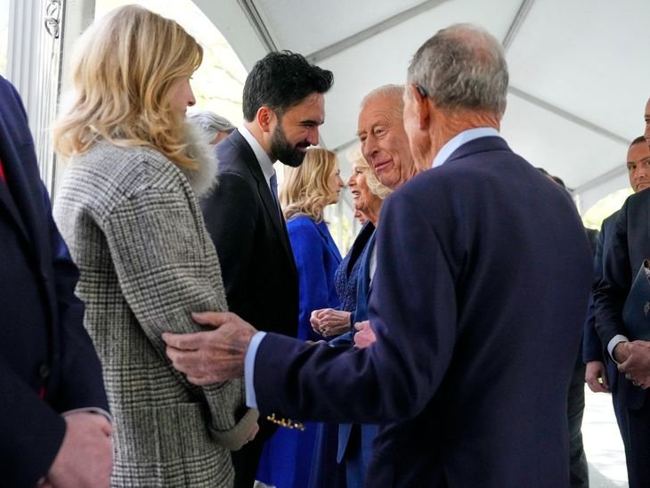 ब्रिटिश किंग से मिले न्यूयॉर्क मेयर ममदानी:मुलाकात से पहले कहा था- कोहिनूर भारत को लौटाने बोलूंगा; यह हीरा 177 साल से ब्रिटेन के पास