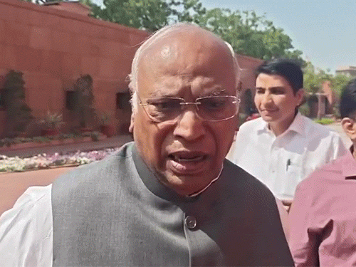 संसद के स्पेशल सेशन का आज तीसरा दिन:कल महिला आरक्षण बिल गिरा; प्रियंक बोलीं- पुराना विधेयक लाइए, हम समर्थन को तैयार