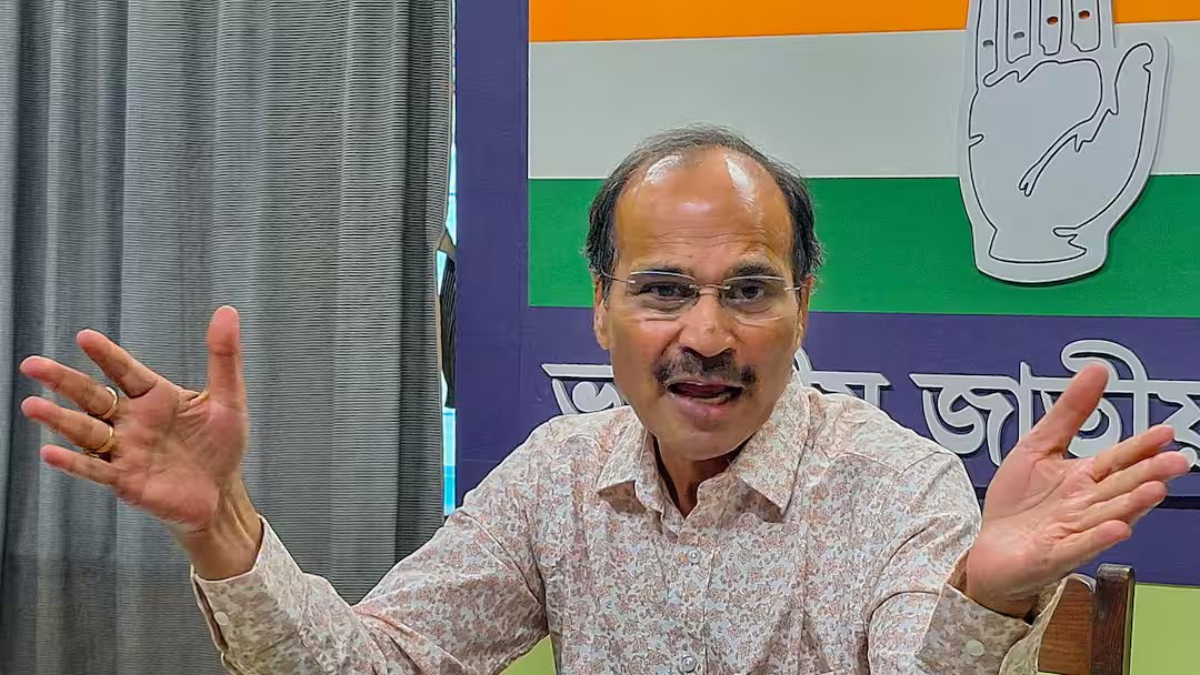 बंगाल चुनाव 2026: 'बंगाल में बीजेपी की सबसे बड़ी सहयोगी खुद ममता बनर्जी हैं', कांग्रेस नेता का बयान से हंगामा