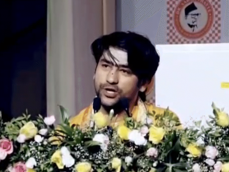 Dhirendra Shastri apologises for his remarks on Chhatrapati Shivaji Maharaj