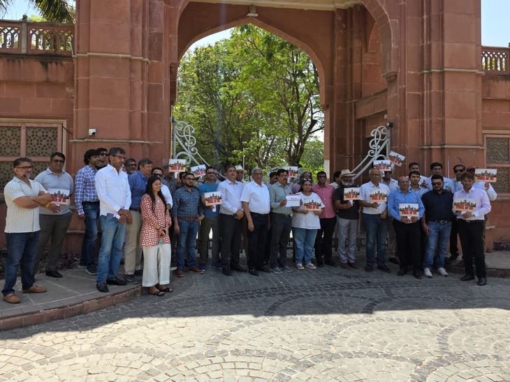 इंदौर के डेली कॉलेज में फिर 'घमासान':संविधान संशोधन के खिलाफ ओल्ड डेलियन्स ने खोला मोर्चा, मुख्यमंत्री तक गुहार