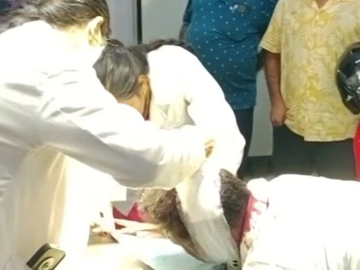 बाउंड्री विवाद में मारपीट, दंपति सहित 3 घायल:गंभीर हालत में पति-पत्नी रीवा रेफर; बहस के बाद मारपीट