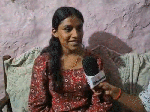 मजदूर पिता की बेटी चांदनी बनीं एमपी टॉपर:500 में से 494 अंक हासिल किया, इंटरव्यू में बताई सफलता की कहानी