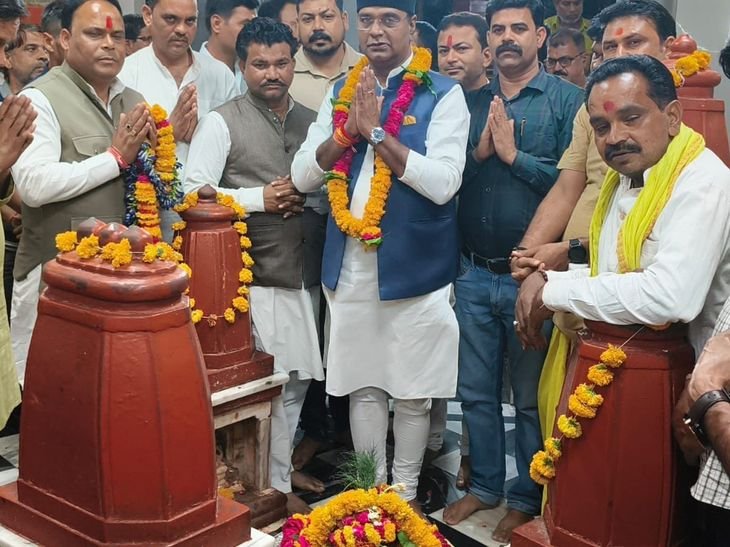 दतिया दौरे पर मंत्री सारंग, पुलिस और लोगों में नोकझोंक:पण्डोखर महोत्सव में वीआईपी मूवमेंट के बीच लगा था जाम