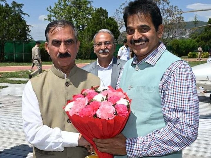 कांग्रेस के राष्ट्रीय महासचिव केसी वेणुगोपाल शिमला पहुंचे:सीएम सुक्खू ने किया स्वागत, लोकसभा की लोक लेखा समिति की शिमला में लेंगे मीटिंग