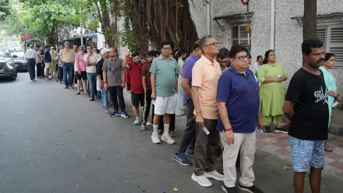 MI vs SRH Live Score, IPL 2026: Follow Scorecard and match updates from Wankhede Stadium in Mumbai. (Picture Credit: X/@mipaltan)