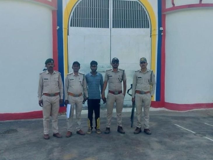 सांभर का मांस खरीदने वाला तीसरा आरोपी गिरफ्तार:शिकार करने वाले युवकों ने 100 रुपए और एक बोतल शराब के बदले दिया था