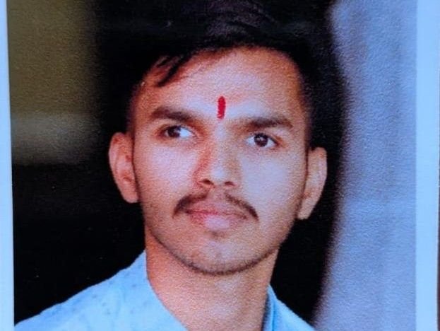 चिंतामण ब्रिज से शिप्रा में कूदे युवक की मौत:उज्जैन में बहन से एक घंटे बाद मिलने का कहकर गया, वापस नहीं लौटा