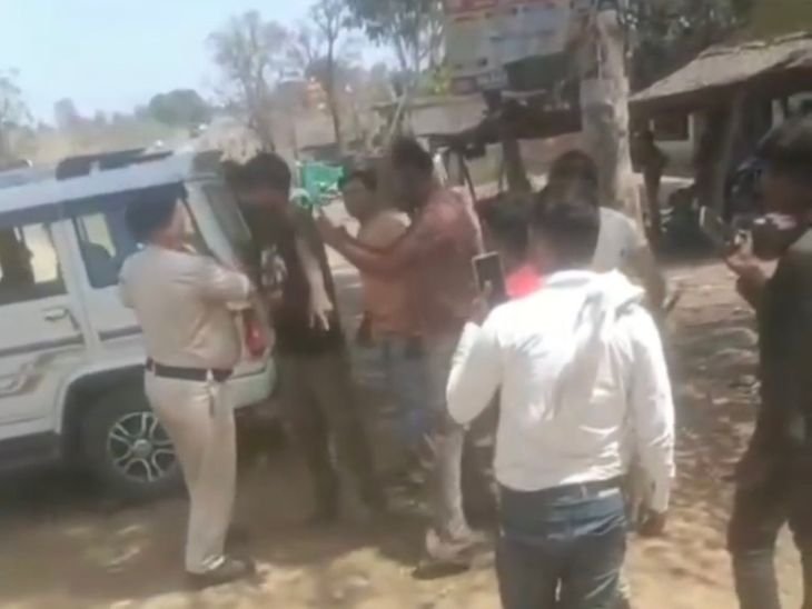 आरटीओ चेक पोस्ट पर कर्मचारियों से मारपीट:अवैध वसूली के आरोप, अधिकारी ने कहा- विवाद सुलझा