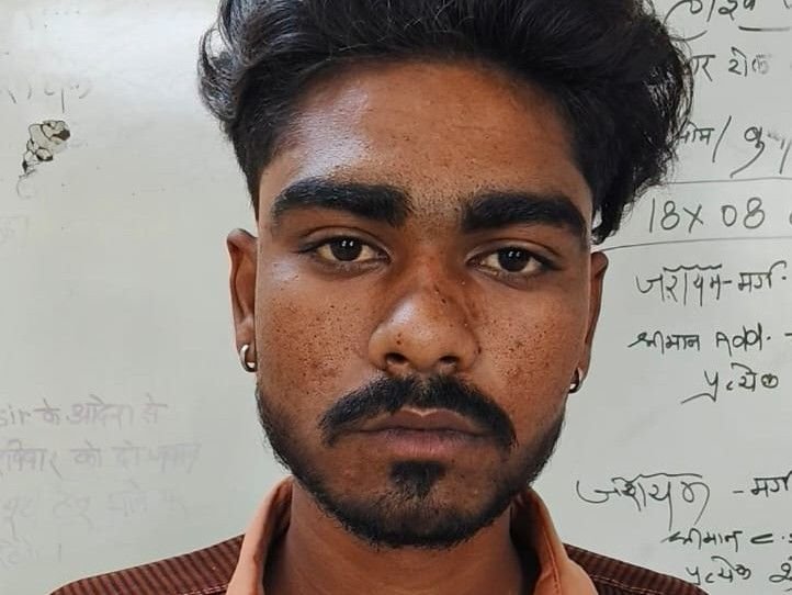 उज्जैन पुलिस ने 25 मिनट में लापता बच्ची ढूंढी:अवैध हथियार जब्त, जिला बदर आरोपी भी गिरफ्तार