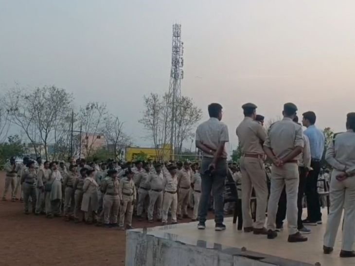 नेपानगर रेंज में अतिक्रमणकारियों को हटाया जाएगा:निमाड़ के 4 जिलों से वन विभाग और पुलिस बल पहुंचा, 300 से अधिक कर्मचारी शामिल