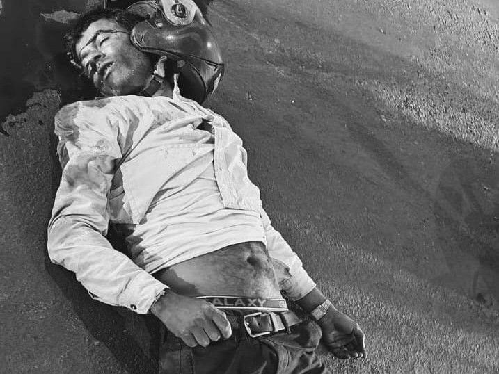 सतना फ्लाईओवर पर बाइक को टक्कर मारी, मौत:रीवा रोड पर लगा जाम; जिला अस्पताल में डॉक्टरों ने मृत घोषित किया