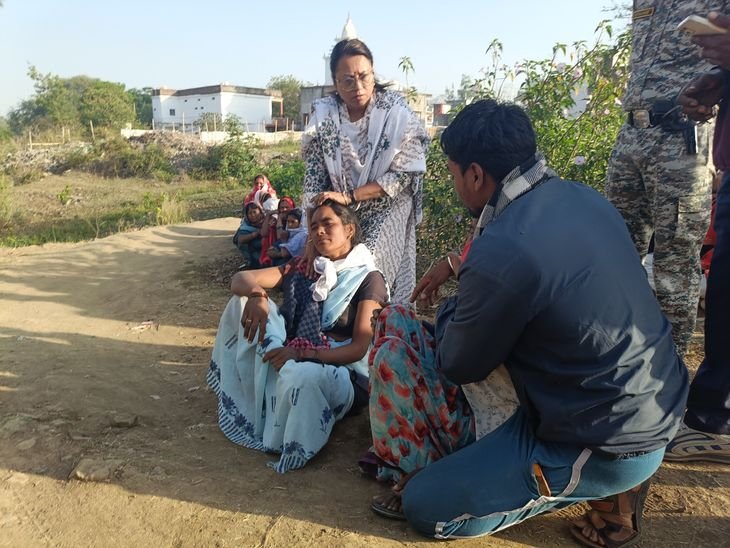 10 मिनट के लिए रुके, 5 जिंदगियां खत्म:डिंडौरी हादसे की चश्मदीद बोली- सभी के चीथड़े उड़ गए; कपड़े में समेटने पड़े शव