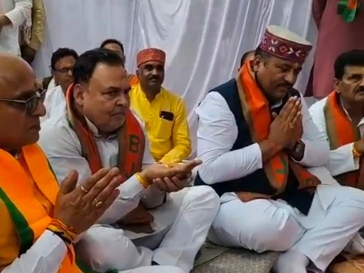 सीधी में 6000 वर्गमीटर में भाजपा का हाईटेक भवन:डेढ़ करोड़ की लागत से बनेगा, सांसद-विधायक ने किया भूमिपूजन