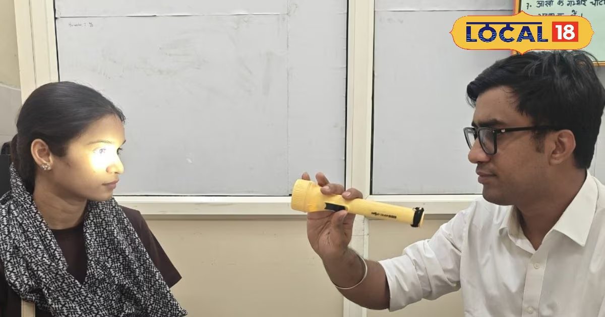 मोबाइल-लैपटॉप की ब्लू लाइट बिगाड़ रही आंखों की सेहत, रात में ज्यादा इस्तेमाल कर रहें, तो जान लें खतरा