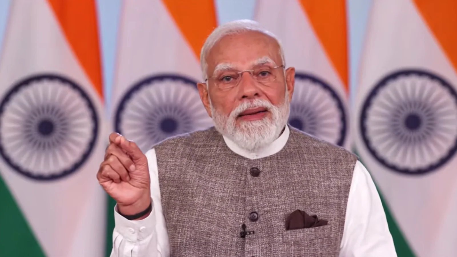 'समान अवसर को कम किया गया': 700 से अधिक कार्यकर्ताओं ने पीएम मोदी के राष्ट्र के नाम संबोधन में एमसीसी के उल्लंघन का आरोप लगाया | भारत समाचार
