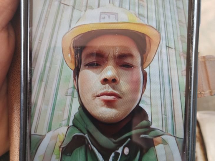 अनूपपुर में कुएं की दीवार धंसी, अधेड़ की मौत:खेत में सिंचाई के लिए कुआं खोदते समय हादसा, बेटे ने बचाने की कोशिश की