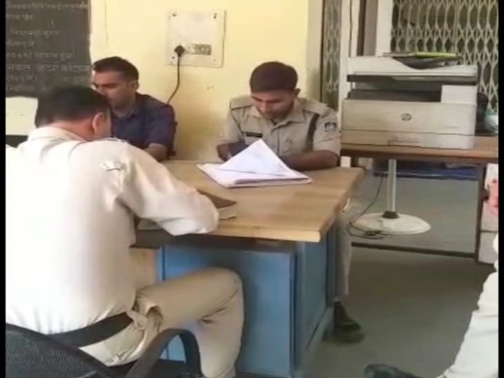 ग्वालियर में भोजपुरी अभिनेता रियाज हुसैन उर्फ राजा पर FIR:भोजपुरी मूवी के लिए किया था साइन, 2 लाख रुपए लेकर एक्टर ने नहीं दी शूटिंग की डेट