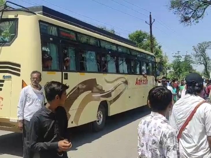 मैहर में गैस सिलेंडर के लिए चक्काजाम:एजेंसी देर से खुलने पर उपभोक्ता भड़के; एसडीएम ने संचालक को फटकार लगाई