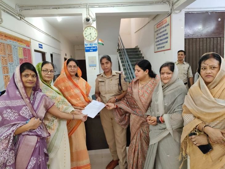 पन्ना भाजपा नेत्री ने सोशल मीडिया यूजर पर FIR कराई:बोलीं- पोस्ट में अमित शाह के लिए अश्लील शब्दों का इस्तेमाल किया था